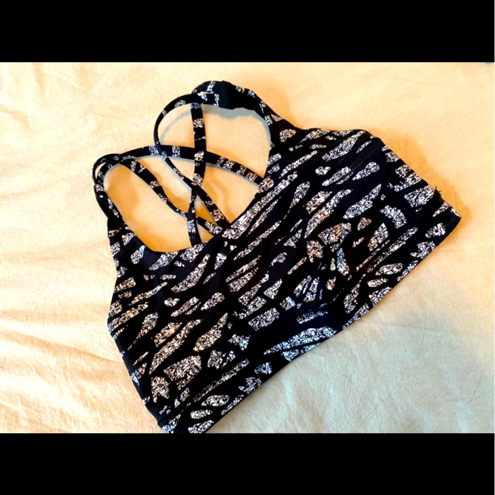 Lululemon energy sports bra